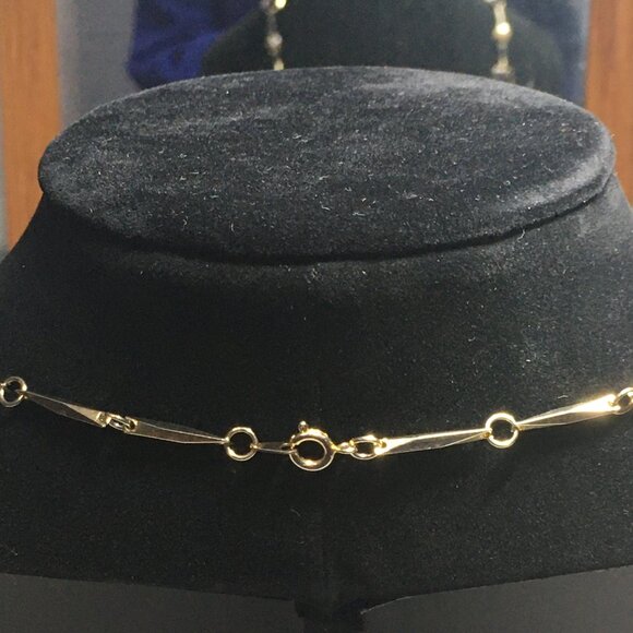 Goldtone, Black Crystal & Pearl Necklace & Bracelet - Picture 5 of 9